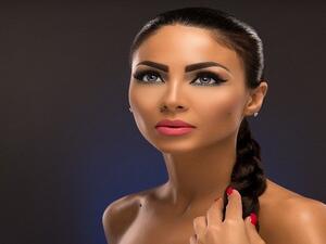 دوللي شاهين 