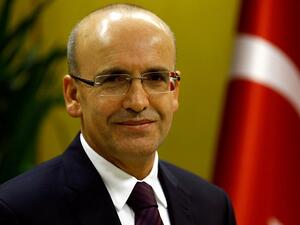 According to Turkey's Deputy Prime Minister Mehmet Simsek, the US-Turkey visa row is only a temporary dispute that will be resolved soon. (AFP)