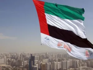 الإمارات تعتقل ثلاثة ناشطين 