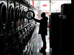 انقطاع الكهرباء من اوكرانيا يغرق شبه جزيرة القرم في الظلام