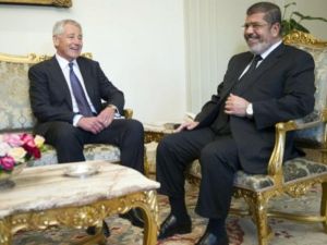 الرئيس المصري مجتمعا مع وزير الدفاع الاميركي/ارشيف