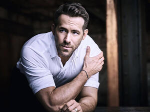 Ryan Reynolds cancelled surgery on his arm (Source: vancityreynolds / Instagram ) 
