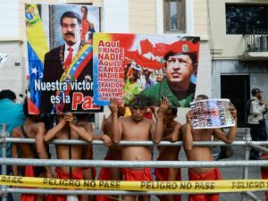 فنزويلا: المحكمة العليا تقلص صلاحيات البرلمان المناهض لمادورو