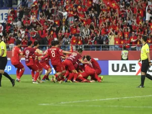  Goalkeeper Dang Van Lam was the hero of Vietnam's 4-2 penalty shoot-out win over Jordan following a 1-1 draw in the Asian Cup round of 16. 