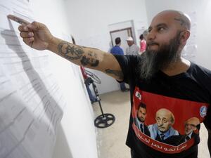 تطور إلى إطلاق نار متبادل من أسلحة رشاشة