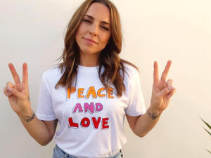 Victoria Beckham is not joining the group's reunion tour (Source: melaniecmusic / Instagram ) 