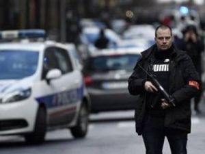 مسلح يقتل 4 أشخاص في كانساس وسط الولايات المتحدة