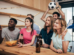  قم بتجديد شاشة التليفزيون الخاصة بك واقتنِ شاشة عالية الوضوح وأكبر حجماً