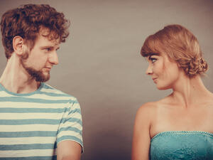 إذا كان الرجل بين سن الثلاثين والأربعين المطلوب ألا يكون قد فقد شعره كلياً