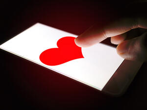 خصصي 5 دقائق للجلوس بهدوء والتفكير في كل النعم في حياتك