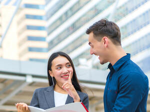 يعيش مواليد الأسد بشعار "يا أرض اتهدى ما عليكى قدى" 