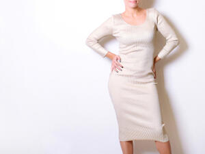 من الضروري أن تبتعدي عن القمصان التي تلتصق بشكل مباشر على بطنكِ