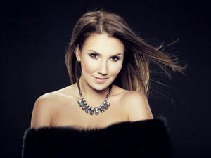 العيون هي الجزء الأبرز في ملامح الوجه والأكثر أهمية ولفتاً للانتباه