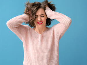 برج السرطان عندما يتعرض إلى هجوم، ينزعج ويتضايق مثل الأطفال

