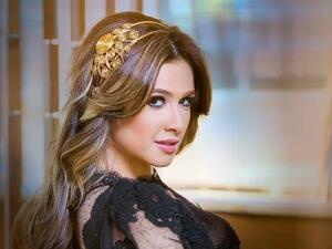 الفنانة ياسمين عبد العزيز 