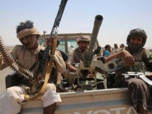 قوات يمنية تحاصر متمردين حوثيين قرب باب المندب
