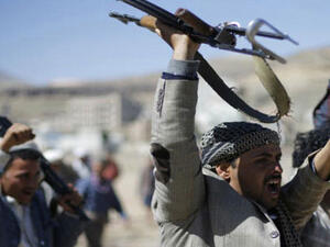 عناصر من المقاومة الشعبية الموالية للرئيس اليمني عبد ربه منصور هادي