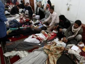 جثث متظاهرين يمنيين في صنعاء في 18 اذار

