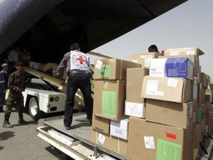 استمرار وصول المساعدات وغارات جديدة للتحالف