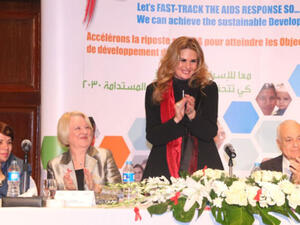 يسرا سفيرة النوايا الحسنة للقضاء على الإيدز
