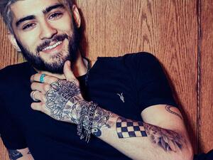 Malik looks a far cry from his previous One Direction self. (www.melty.mx)