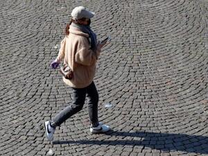 ويشمل القرار عقوبات تتراوح بين غرامة مالية والحبس لثلاثة أيام