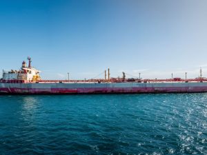 UN mission to stop Yemen coast oil tanker disaster
