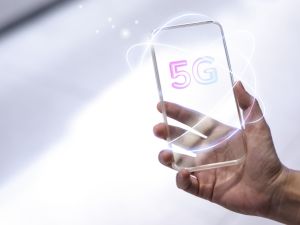 China's Huawei back to making 5G phones