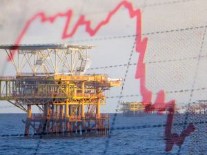 Oil prices slip on drop in China exports, imports data