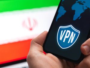 Messaging apps in Iran: proliferating the masses