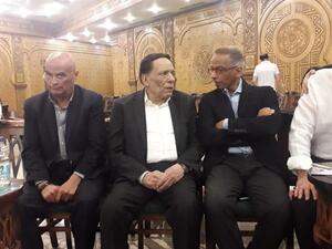 نجوم الفن في عزاء الراحل عزت أبو عوف