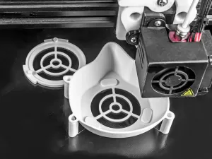 UAE: NYU Abu Dhabi Produces 3D-Printed Reusable N95 Masks 