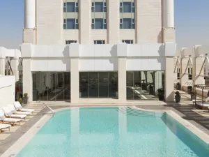 Four Seasons Hotel Amman Takes Home Business Traveller Middle East Award for Best Business Hotel in Amman 