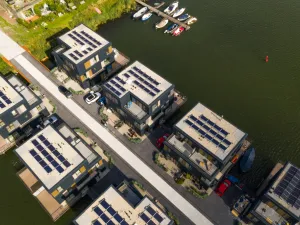 UAE Sells World's First Environment-Friendly Floating House for Dh20 Million