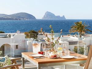 منتجع 7باينز إيبيزا التابع لعلامة ديستينيشن من حياة يفتح أبوابه 