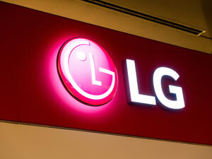 LG Shuts Down Mobile Phone Business Worldwide