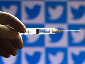 Tech This Week: Twitter Combats 'Infodemic' with New Vaccine Fact Box