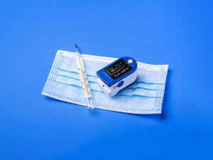 Saudi Arabia: Students Invent COVID Monitoring Device