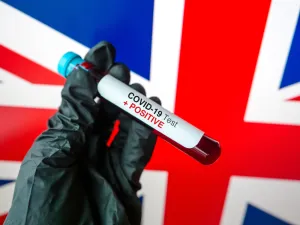 Fitch Downgrades UK’s Rating to AA-