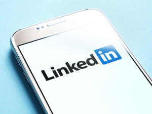 Microsoft's LinkedIn to End Services in China