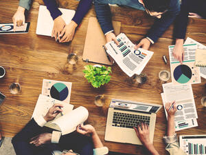 وأحصى مكتب الإحصاءات الوطنية أكثر من 105 آلاف شركة تم حذفها بين شهري نيسان (أبريل) وحزيران (يونيو) من سجل الشركات، وهي قائمة بكل الشركات المسجلة لدفع ضرائب القيمة المضافة والرسوم على الأجور. بريطانيا: حذف سجلات 105 آلاف شركة في 3 أشهر