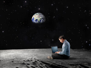 ناسا توقع اتفاقية مع شركة أمريكية لقل أجهزة علمية إلى القمر