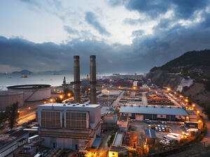Saudi ACWA Power, Uzbekistan Ministry Sign $2.5 Billion Deals