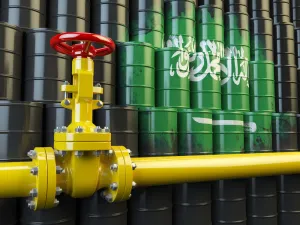 Aramco Profits Plummet from $24.7 to $6.57 Billion