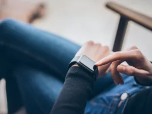 This Smartwatch App Alerts Deaf People About Surrounding Sounds