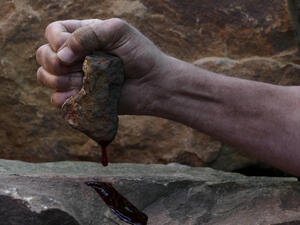 Horrific Crime: Syrian Refugee Stones Wife and Son to Death Upon Returning From Europe (Shutterstock)