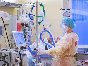 حصيلة قياسية جديدة لإصابات كورونا في اسرائيل