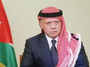 الملك عبدالله الثاني يعزي أسرة أبو عاقلة ويدين الجريمة بحقها