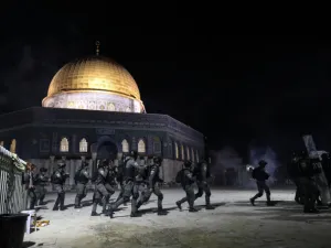 الأردن يستدعي القائم بالأعمال الإسرائيلي ويحمل تل أبيب مسؤولية التصعيد بالقدس