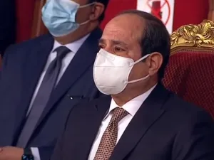 السيسي يبكي بحرقة